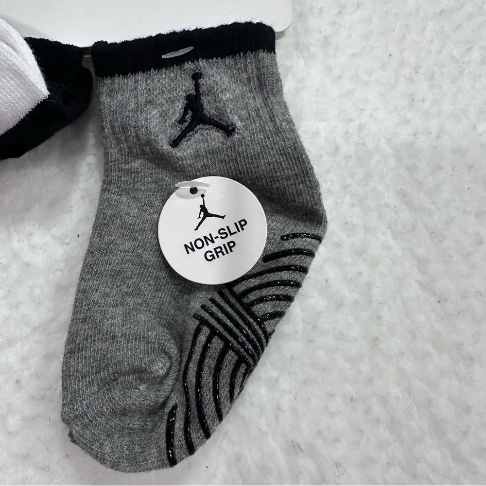 Girl’s Nike Jordan Socks